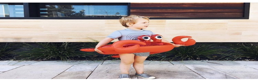 Bambini in vacanza: quello che non può mancare per l’estate 2018