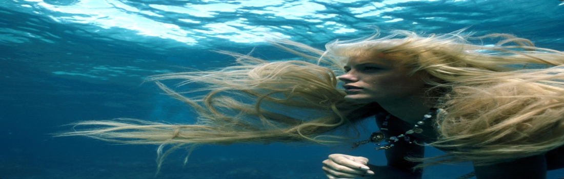 Splash una sirena in spiaggia e non solo